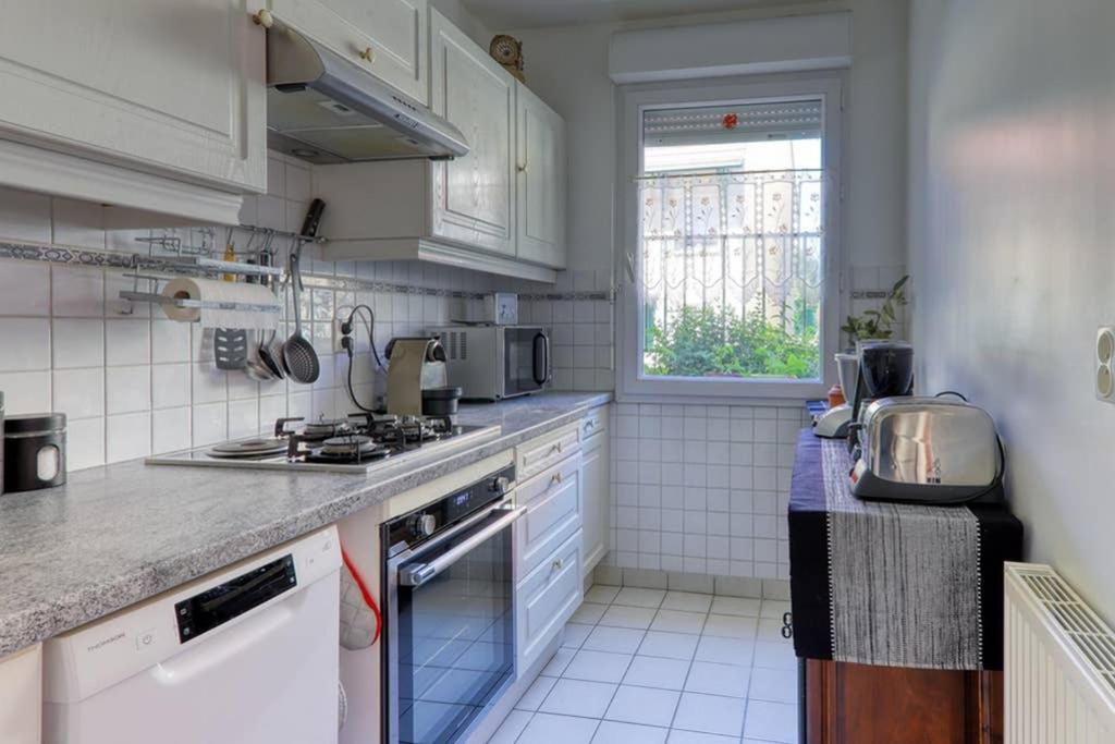 Amilly Park 6 Personnes 2 Chambres Pk Prive En Sous Sol Serris Exterior foto