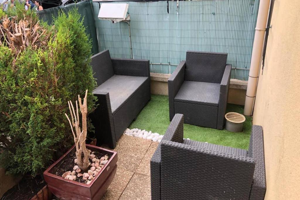 Amilly Park 6 Personnes 2 Chambres Pk Prive En Sous Sol Serris Exterior foto